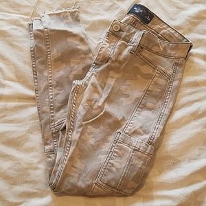 Hollister camo crops